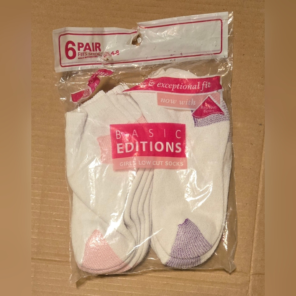 NWT Girls Basic Editions 6-Pack Low Cut Socks, Shoe 4-8